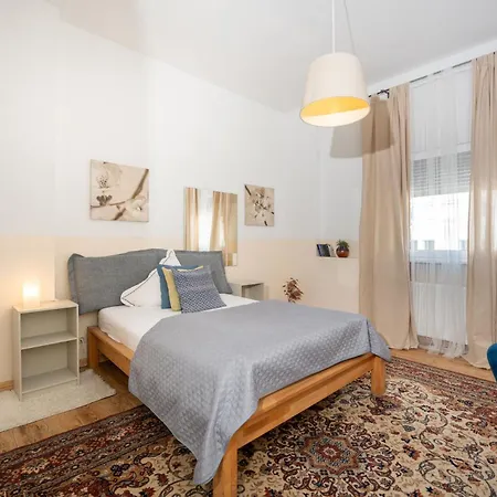 Charmante In Der Stadt Rum i privatbostad *