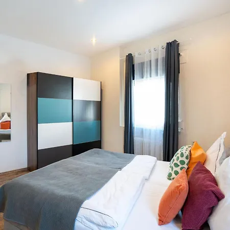 홈스테이 Charmante In Der Stadt *