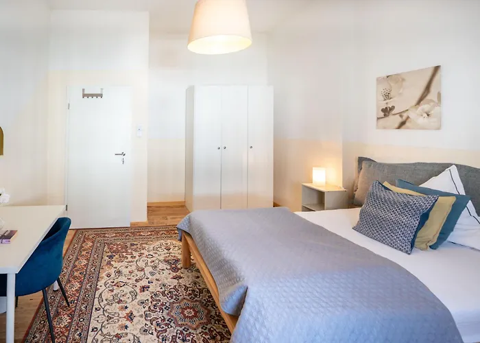 Charmante In Der Stadt ホームステイ *