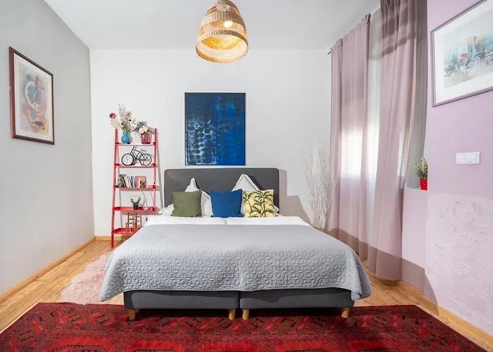 Charmante In Der Stadt ホームステイ